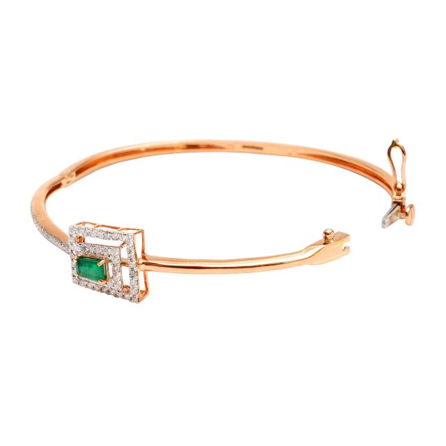 18K Rose Gold Bracelet made studded with Natural FG-VVS Diamonds and Natural Emeralds